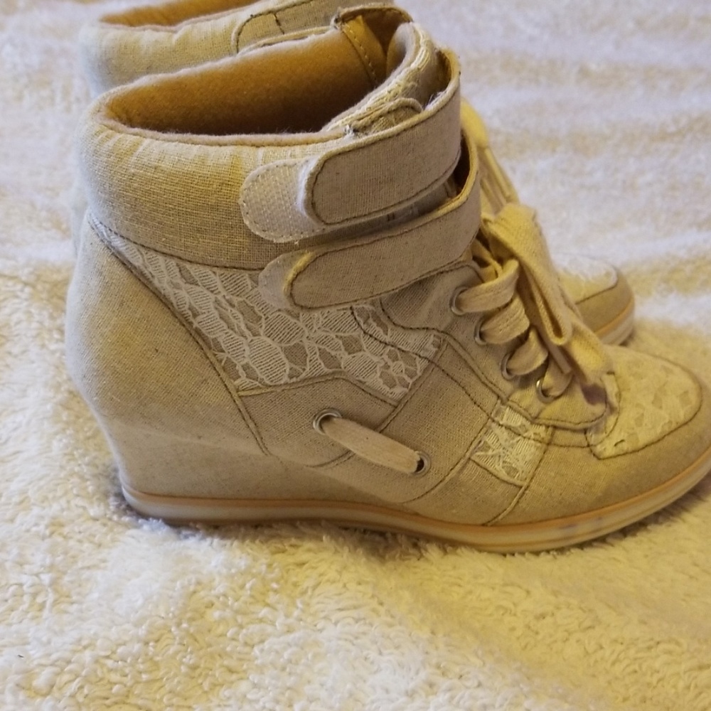 Cute wedge heel sneekers